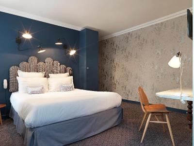 Hotel Paradis Paris
