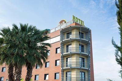 B&B HOTEL Pisa Airport
