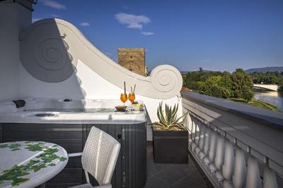 Lhp River Boutique Hotel & Spa