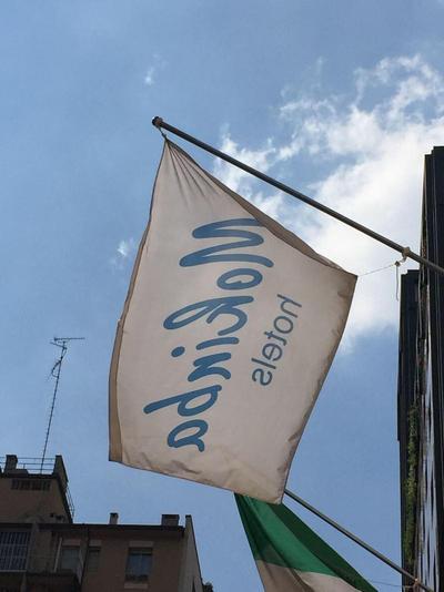 King - Mokinba Hotels