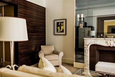 Prince De Galles, A Luxury Collection Hotel