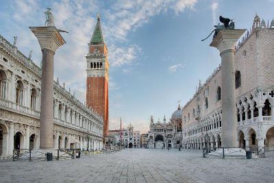 NH Venezia Santa Lucia