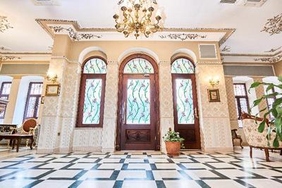 Amber Hotel