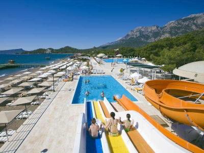 Perre La Mer Resort and Spa