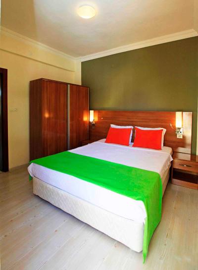 Sunlight Garden Hotel