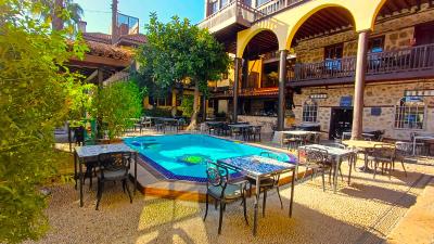 Alp Pasa Hotel