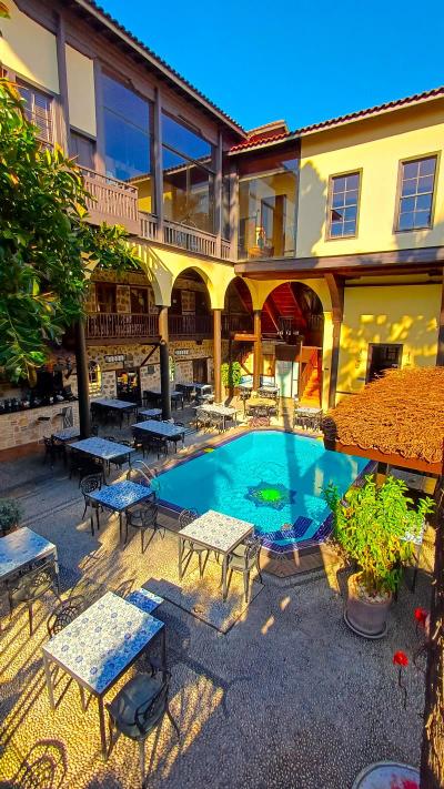 Alp Pasa Hotel