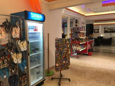 Muz Hotel