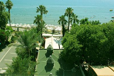 Side Bay Hotel