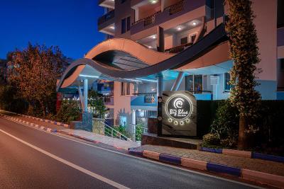 Club Big Blue Suite Hotel