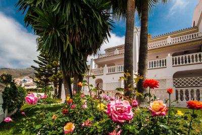Las Rosas de Capistrano