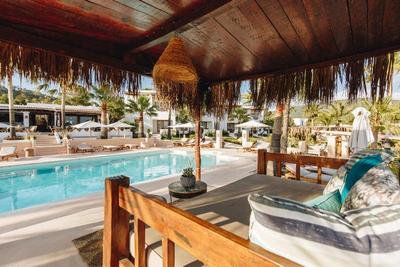 Petunia Ibiza - Adults Only