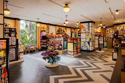 Disney's Pixar Place® Hotel 