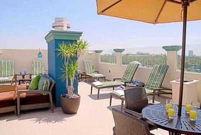 Peacock Suites