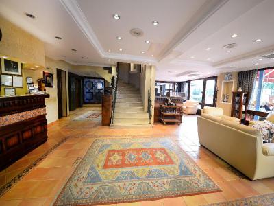 Blue House Hotel