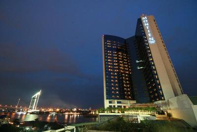 Montien Riverside Bangkok Hotel