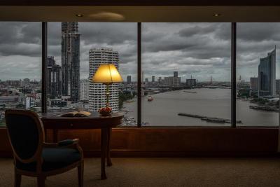 Montien Riverside Bangkok Hotel