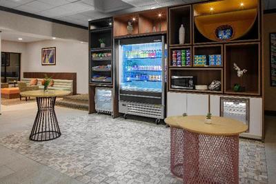 Holiday Inn Hotel & Suites Boston - Peabody