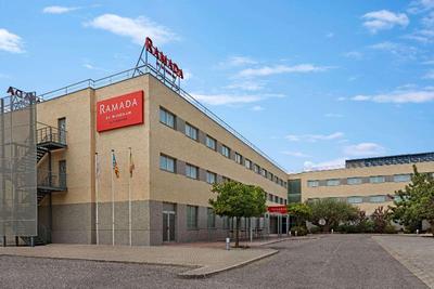 Ramada by Wyndham Valencia Almussafes
