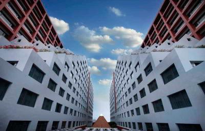 The Twin Towers Hotel