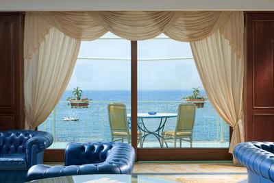 Alimuri Bay Resort