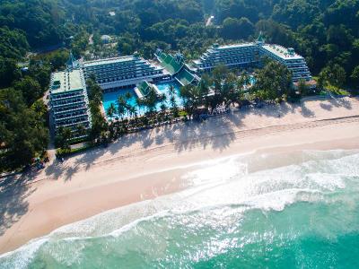 Le Meridien Phuket Beach Resort