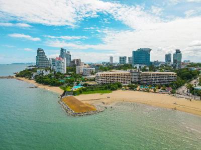 Dusit Thani Pattaya