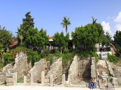 Leda Beach Hotel