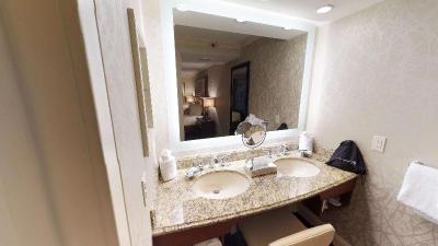 Eden Resort & Suites