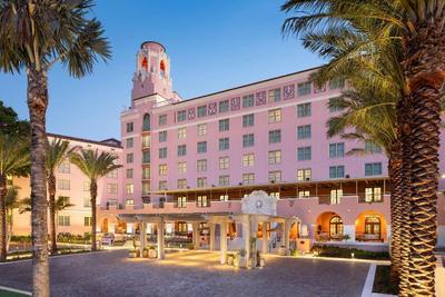 The Vinoy Renaissance St. Petersburg Resort & Gulf