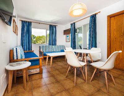 Globales Apartamentos Cala Viñas Adults Only + 16