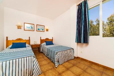 Globales Apartamentos Cala Viñas Adults Only + 16