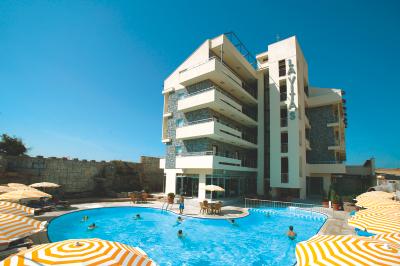 Lavitas Hotel