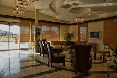 Lavitas Hotel