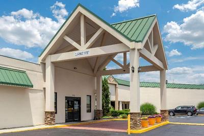 Quality Inn and Suites Hanes Mall