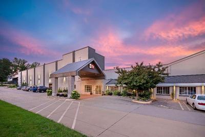 Best Western Plus Longbranch Hotel & Convention Ce