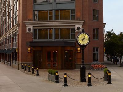 The Roxy Hotel