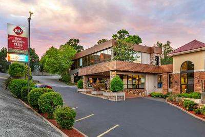 Best Western Plus Landing View Inn & Suites