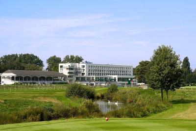 Atlantic Hotel an der Galopprennbahn