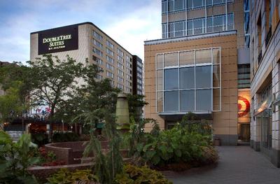 DoubleTree Suites by Hilton Minneapolis Downtown