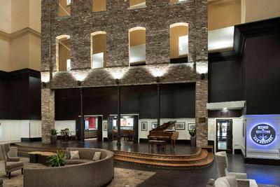 Doubletree Hotel Memphis Downtown
