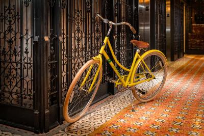 Staypineapple An Iconic Hotel The Loop Chicago
