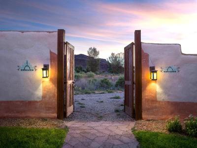 Hyatt Regency Tamaya Resort