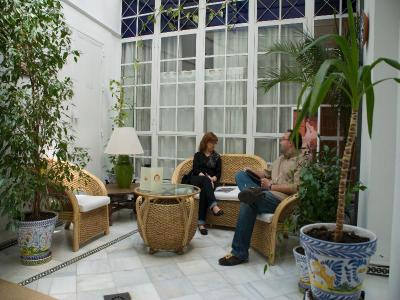 Hotel Abril