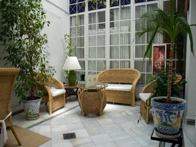 Hotel Abril