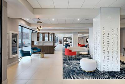 Holiday Inn and Suites Chicago-Downtown