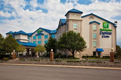 Holiday Inn Express  Chicago-Midway Airport