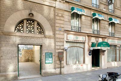 Des Arenes