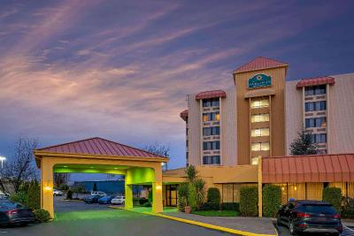 La Quinta Inn & Suites Tacoma