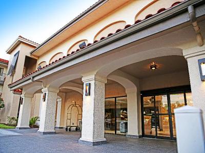 Quality Inn & Suites By The Parks